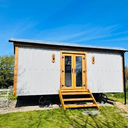 The Hut@Trefechan Wen - Coastal Coziness! Goodwick Exterior photo