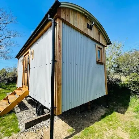 The Hut@Trefechan Wen - Coastal Coziness! Goodwick Exterior photo